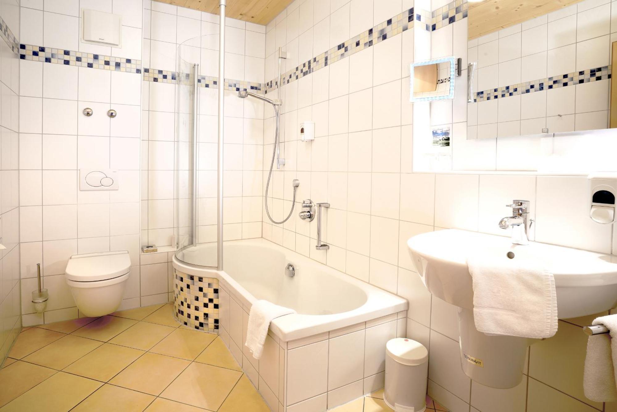 Hotel Waldblick Schenkenzell エクステリア 写真