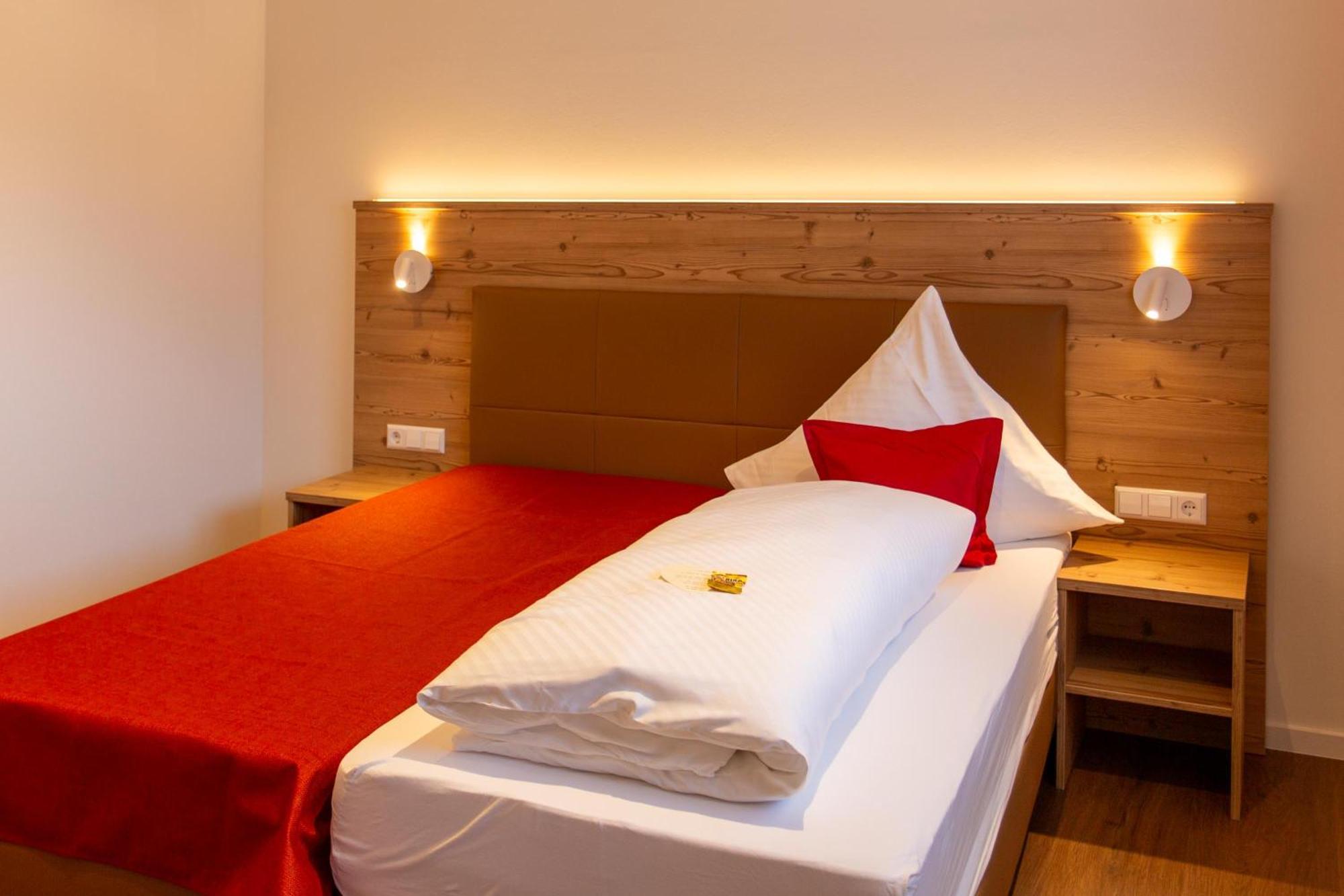 Hotel Waldblick Schenkenzell エクステリア 写真